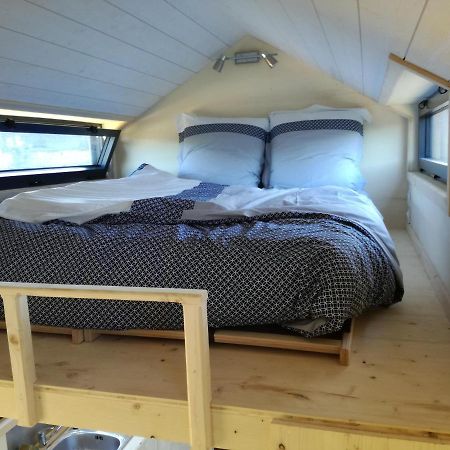 Tiny House Sur La Presqu'Ile Sauvage Hotel Lanmodez Екстериор снимка